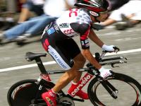 九游娱乐网站-时空错位的完美答卷，当布克在上海队主场打爆热火