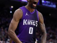 九游娱乐网站-黄蜂队新任主帅展现变阵之能，力挽狂澜