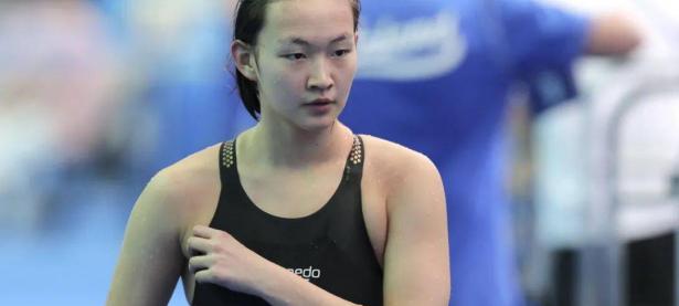 九游体育直播-非洲游泳天才表现出色，勇夺铜牌的简单介绍