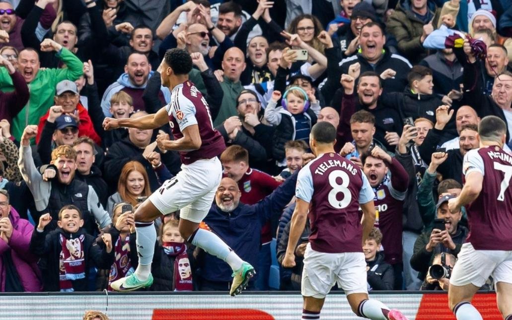 布莱顿主场战平哈德斯菲尔德，难分胜负