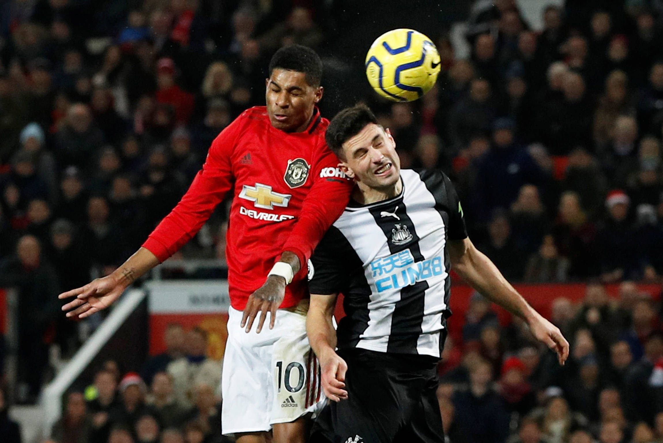 关于纽卡斯尔连续取胜，发挥稳定进入状态的信息