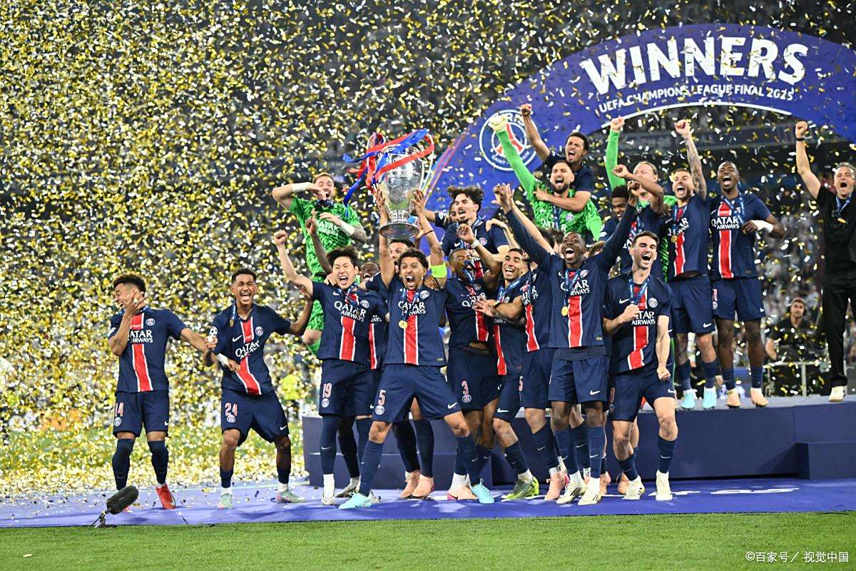 联赛球队实力悬殊，强队接连取胜