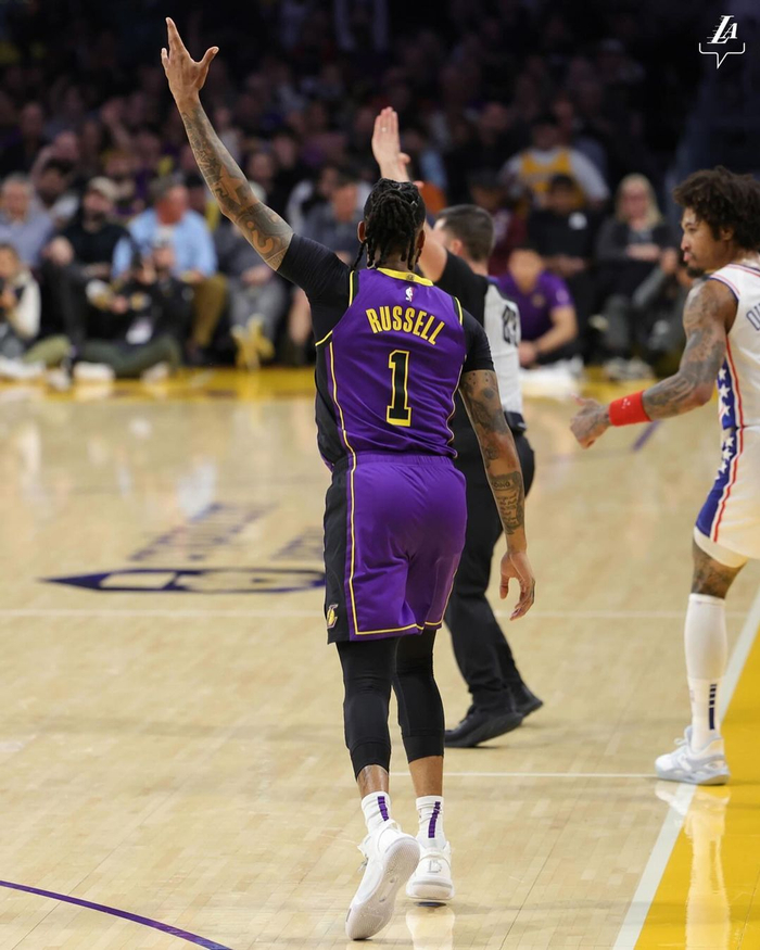 湖人成为东部第一，战胜76人