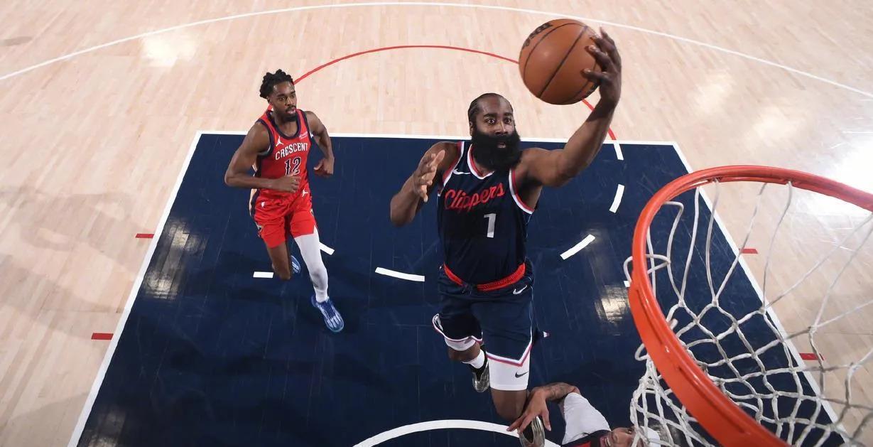 湖人不敌快船，季后赛前景不明朗